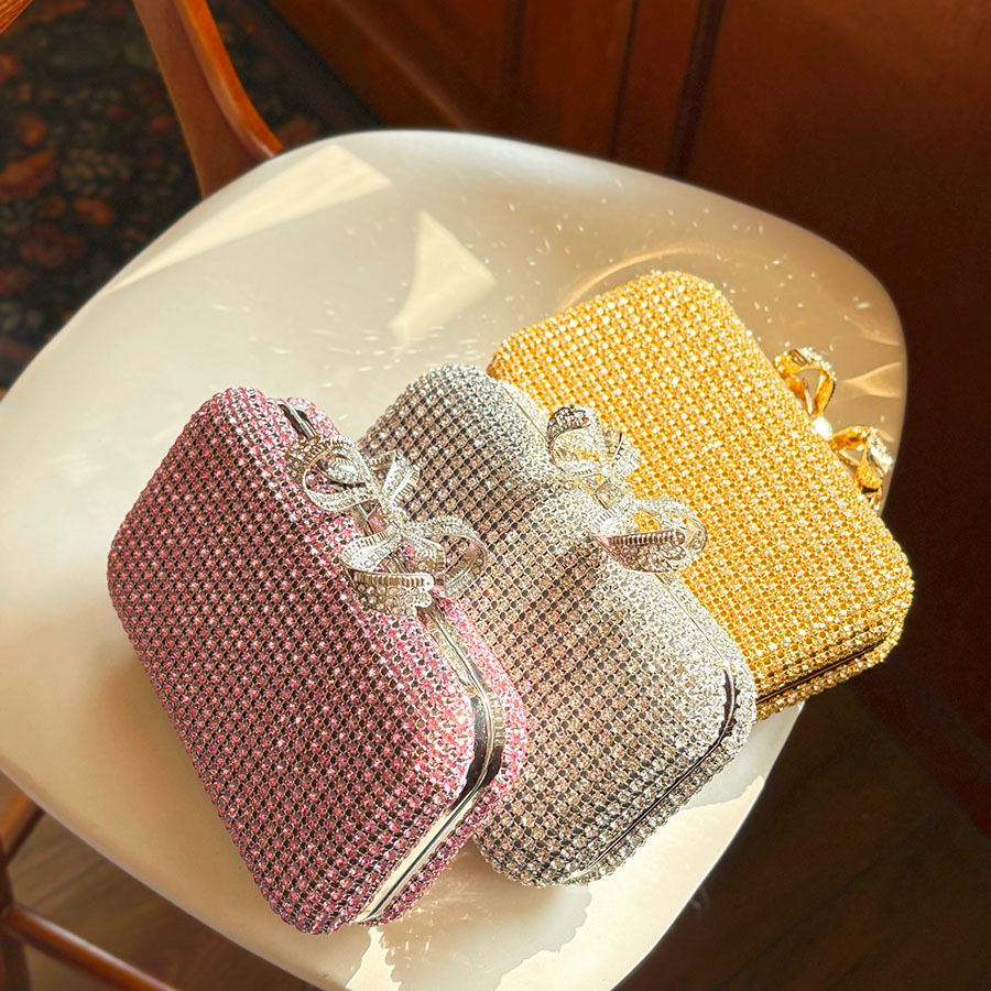 Women Bags High End Brands - 真新しい輝くダイヤモンドがちりばめられたハイエンド宴会用ハンドバッグ女性用ソリッドカラーシングルショルダーチェーンバッグ小さなスクエアバッグ