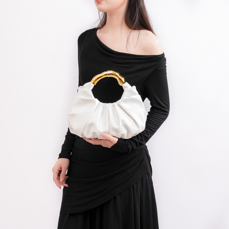 韓国の新しい女性用雲模様プリーツハンドバッグ、高級無地クラッ - Women Bags High End Brands のレビューと価格