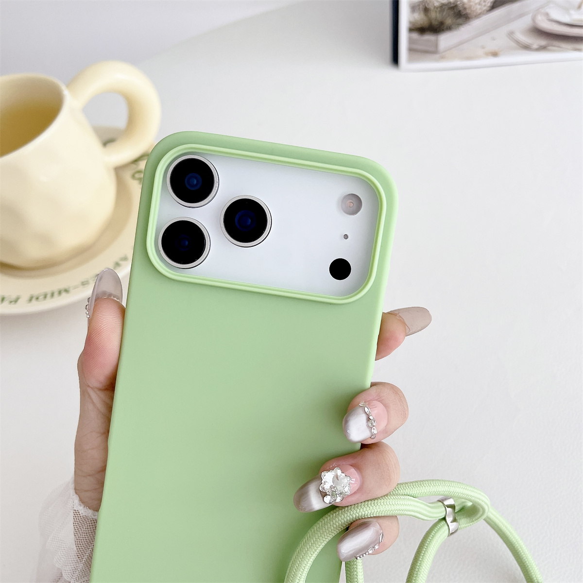 iPhone 17 Air、16、15、14 Plus、13 - Phone Bag Crossbody のレビューと価格