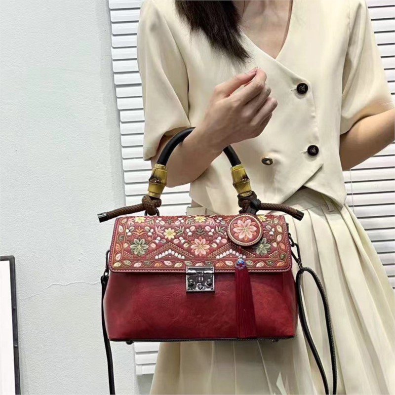 Johnature 刺繍チャイナドレス女性レザーバッグ 20 - Women Bags Jw Pei のレビューと価格